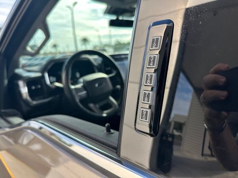 Used 2021 Ford F150 Lariat w/ Equipment Group 502A High AWD/4WD image 22
