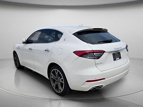 Used 2023 Maserati Levante GT AWD/4WD image 7