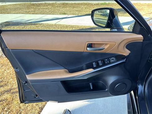 Used 2023 Lexus IS 300 w/ Comfort Package image 19