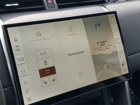 Used 2025 Land Rover Discovery Sport S image 32