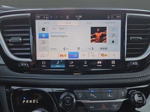 New 2026 Chrysler Pacifica Select w/ S Appearance Package image 17