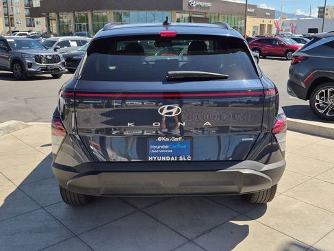 Certified 2025 Hyundai Kona SEL AWD/4WD image 5