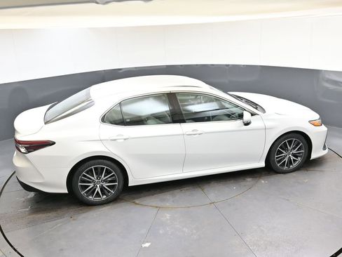 Used 2023 Toyota Camry XLE w/ Cold Weather Package image 34