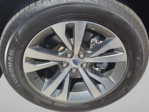 Used 2020 Ford Explorer Platinum w/ Premium Technology Package AWD/4WD image 27