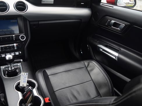 Used 2018 Ford Mustang GT Premium image 14