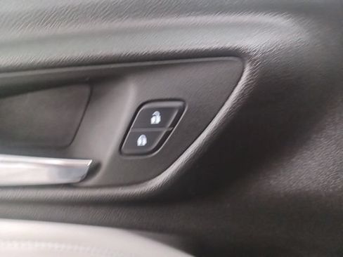 Used 2024 Chevrolet Trax LT FWD image 14