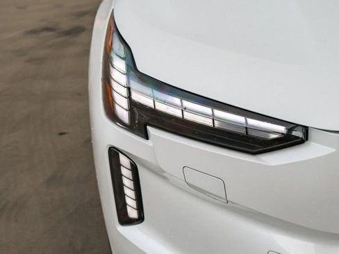 New 2025 Volvo EX90 Plus image 13