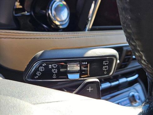 Used 2020 Lincoln Corsair Reserve w/ Elements Package image 14