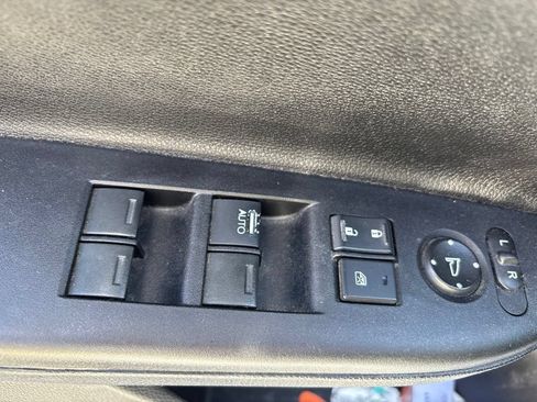 Used 2015 Honda Accord Sport image 16