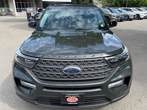 Used 2023 Ford Explorer XLT w/ Equipment Group 202A AWD/4WD image 2