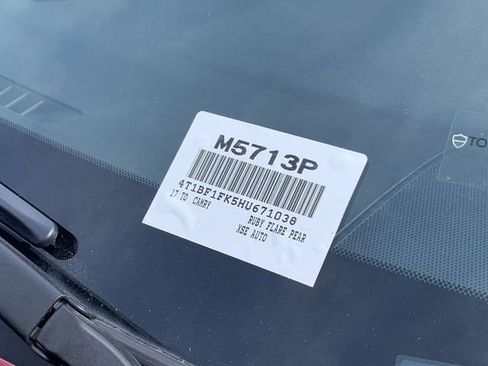 Certified 2017 Toyota Camry XSE FWD image 38