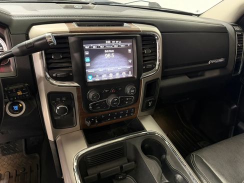 Used 2016 RAM 3500 Laramie image 15