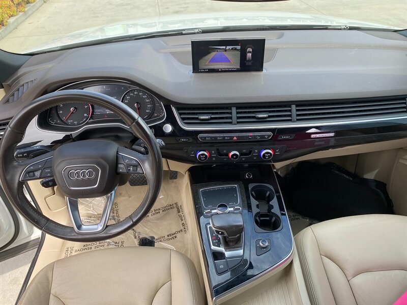 Used 2017 Audi Q7 3.0T Premium Plus AWD/4WD image 21