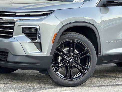 New 2026 Chevrolet Traverse LT w/ Driver Confidence Package image 8