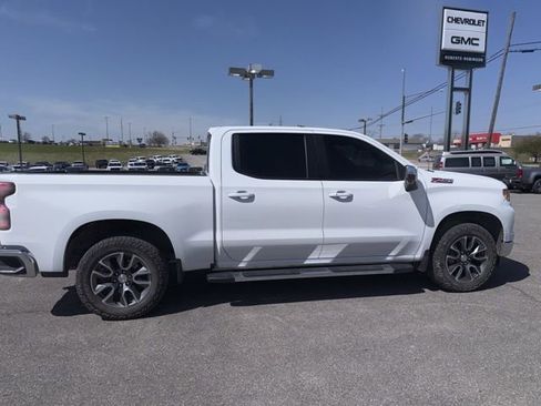 Used 2025 Chevrolet Silverado 1500 LT image 10