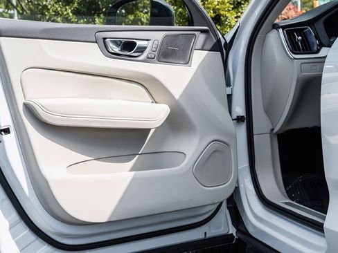 New 2026 Volvo XC60 B5 Ultra w/ Protection Package Premier image 33