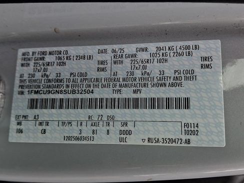 Used 2025 Ford Escape Active AWD/4WD image 27