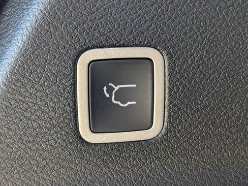 New 2026 Chrysler Pacifica Select FWD image 13