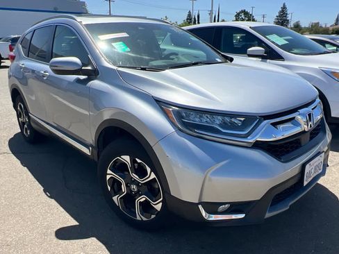 Used 2017 Honda CR-V Touring image 3