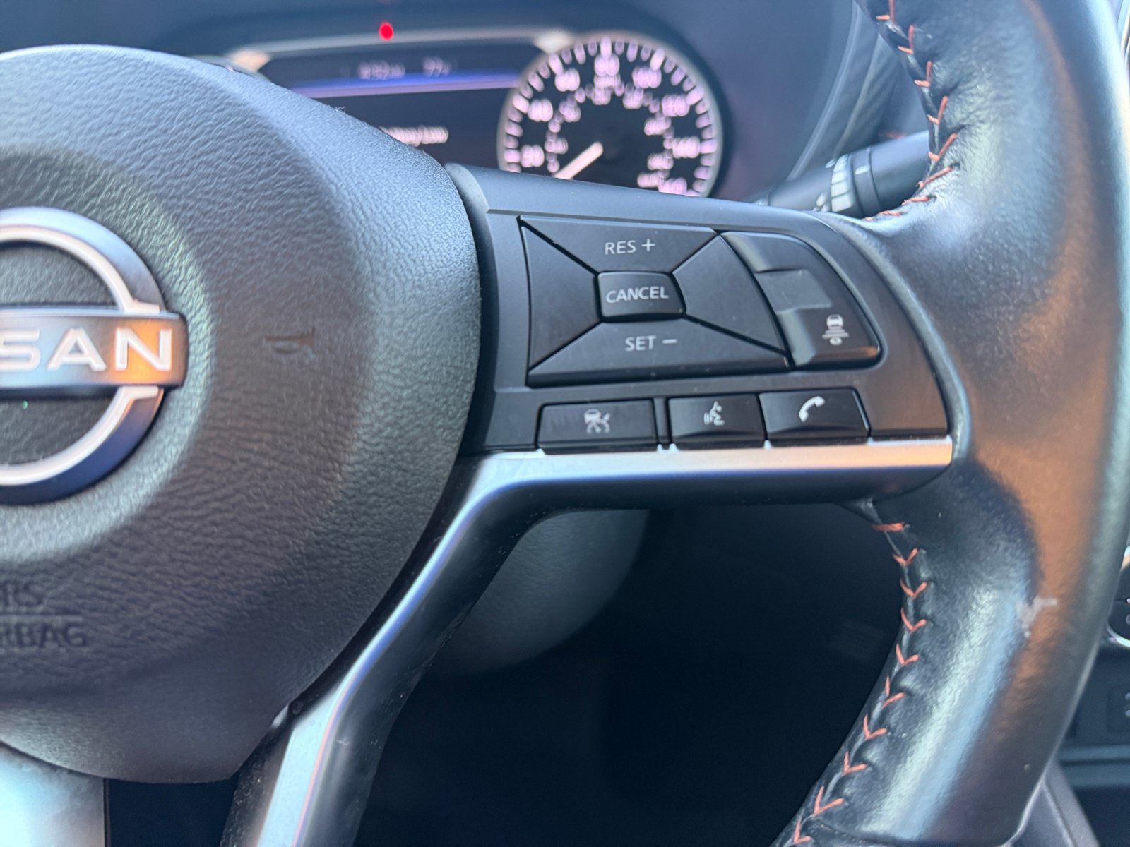 Used 2024 Nissan Sentra SR FWD image 18