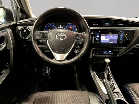 Used 2017 Toyota Corolla SE w/ Carpet Mat Package (TMS) FWD image 8