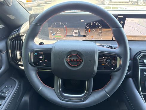 Used 2025 Nissan Armada PRO-4X w/ Pro-4X Premium Package AWD/4WD image 18