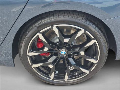 New 2026 BMW 330i xDrive Sedan w/ M Sport Package AWD/4WD image 9