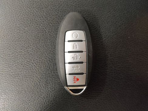 Used 2020 Nissan Pathfinder Platinum AWD/4WD image 32