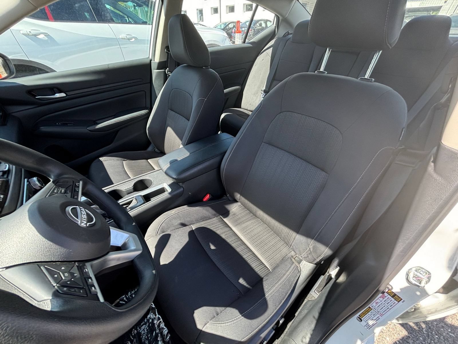Used 2025 Nissan Altima 2.5 SV FWD image 35