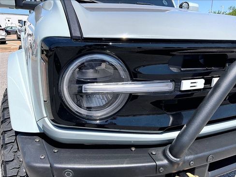 Used 2021 Ford Bronco Outer Banks AWD/4WD image 12