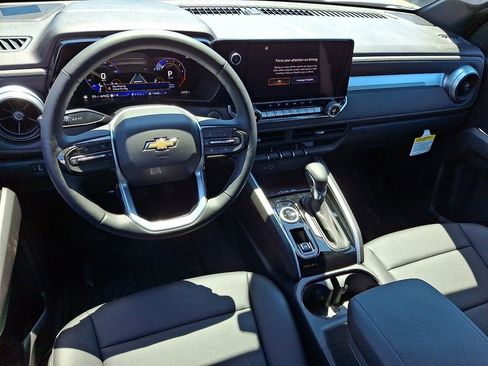 New 2026 Chevrolet Colorado LT w/ LT Convenience Package AWD/4WD image 7