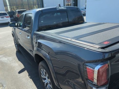 Used 2023 Toyota Tacoma Limited w/ Black Out Package (TMS) image 6