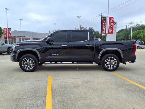 Used 2024 Toyota Tundra Limited w/ Power Package AWD/4WD image 8