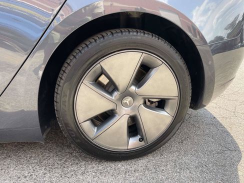 Used 2022 Tesla Model 3 RWD image 25