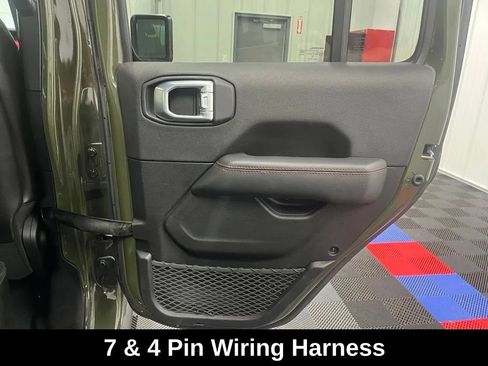 Used 2022 Jeep Wrangler Unlimited Rubicon w/ Steel Bumper Group AWD/4WD image 14