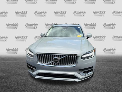 Used 2024 Volvo XC90 T8 Plus w/ Protection Package Premier AWD/4WD image 3
