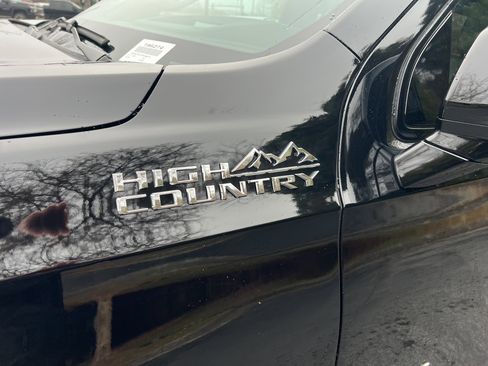 New 2026 Chevrolet Tahoe High Country AWD/4WD image 38