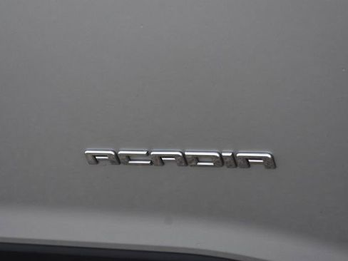 Used 2018 GMC Acadia SLT w/ LPO, Floor Liner Package AWD/4WD image 12