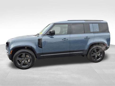 Used 2020 Land Rover Defender 110 HSE image 3