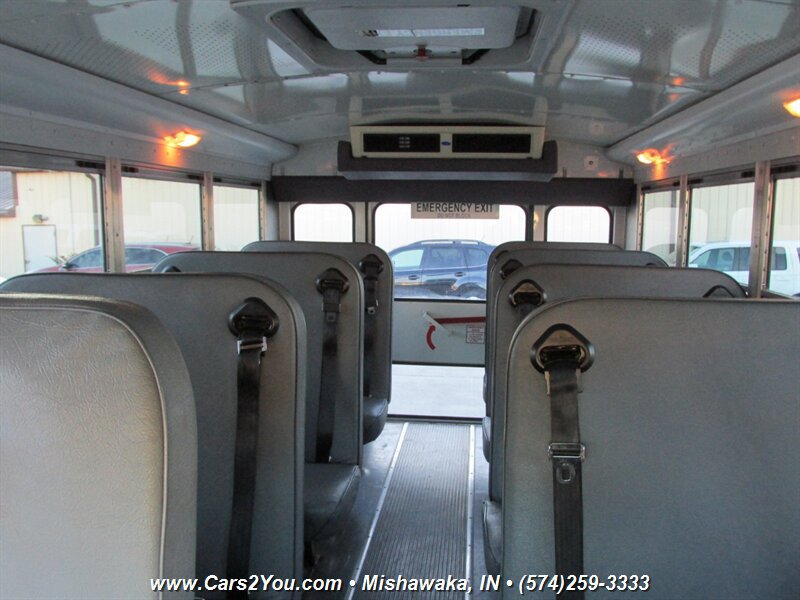 Used 2006 Chevrolet Express 3500 w/ School Bus Package RWD image 18