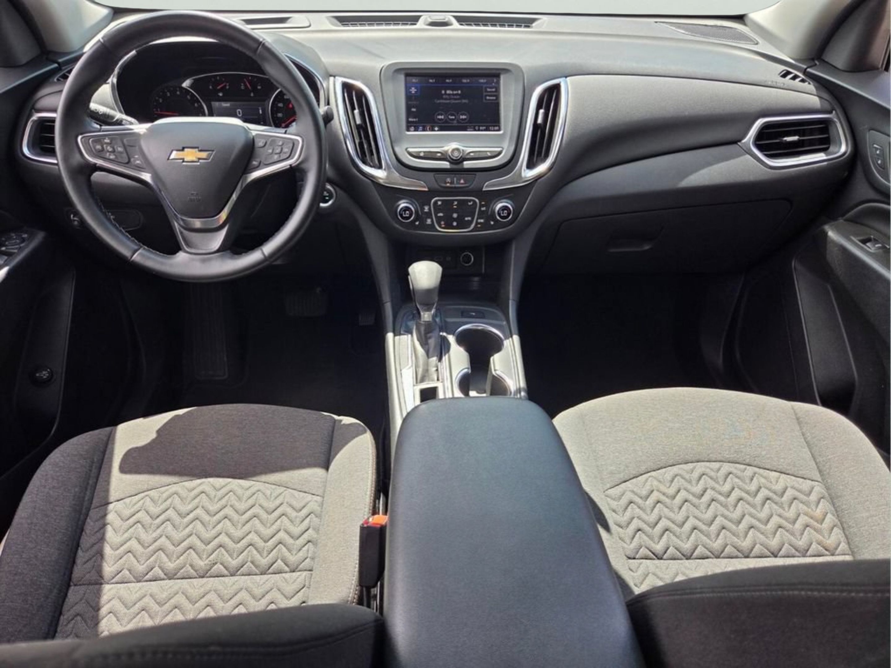 Used 2024 Chevrolet Equinox LT AWD/4WD image 12