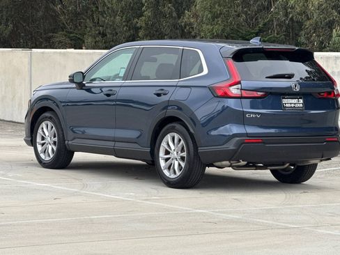 Used 2024 Honda CR-V EX image 3