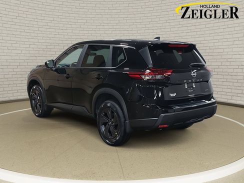 New 2026 Nissan Rogue SV AWD/4WD image 7