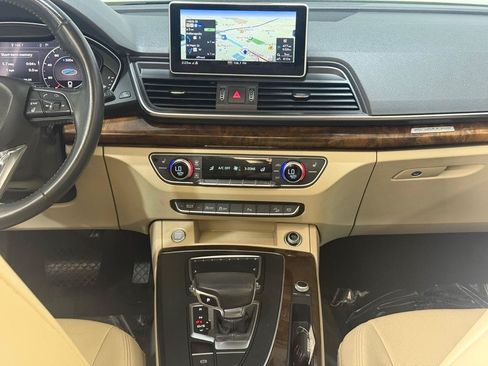 Used 2018 Audi Q5 2.0T Premium Plus AWD/4WD image 16