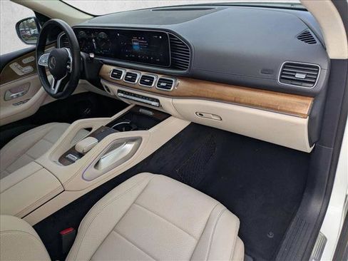 Used 2021 Mercedes-Benz GLS 450 4MATIC image 25
