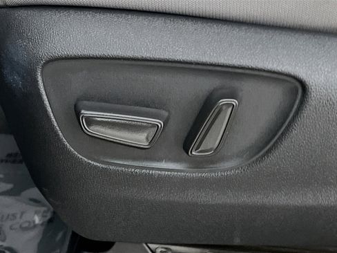 Used 2023 Toyota Sienna LE image 16