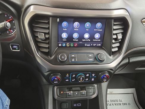 Used 2021 GMC Acadia AT4 w/ Technology Package image 10