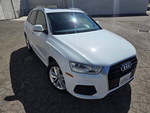 Used 2017 Audi Q3 2.0T Premium w/ Convenience Package FWD image 4