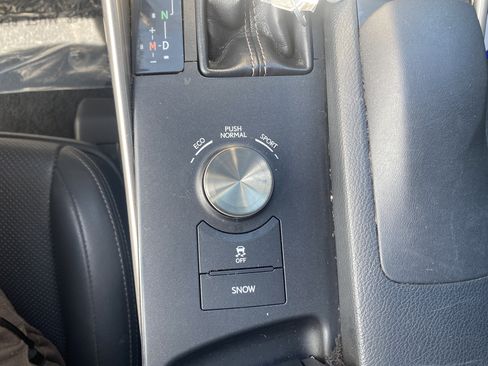 Used 2015 Lexus IS 250 w/ Navigation System Package RWD image 19