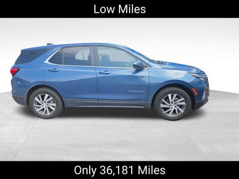 Used 2024 Chevrolet Equinox LT w/ LPO, Floor Liner Package AWD/4WD image 2